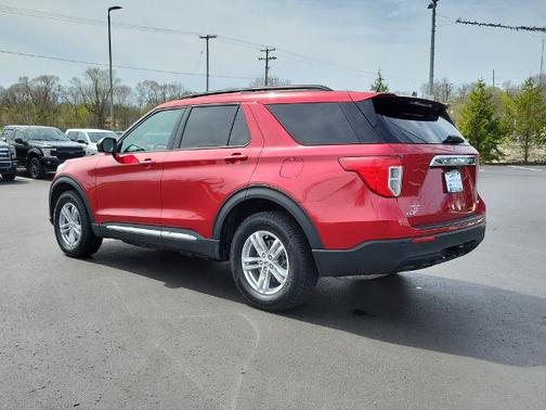 RAPID RED MET TINTED CC 2022 Ford Explorer XLT