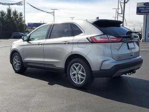 ICONIC SILVER 2023 Ford Edge SEL