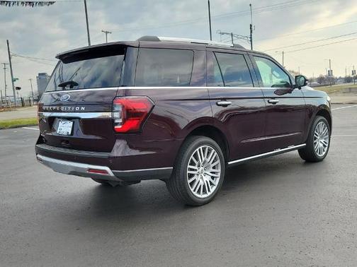 JEWEL RED MET TINTED CC 2023 Ford Expedition LIMITED