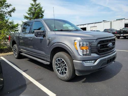 CARBONIZED GRAY METALLIC 2023 Ford F-150 XLT