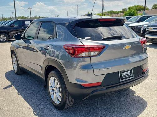 Satin Steel Metallic 2022 Chevrolet Trailblazer LS