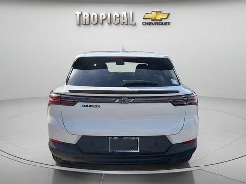 Summit White 2026 Chevrolet Equinox EV LT 1