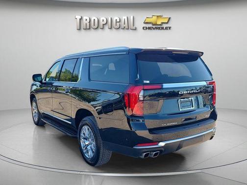 Onyx Black 2025 GMC Yukon XL Denali