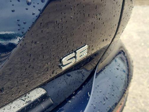 Blue 2025 Mitsubishi Outlander SE