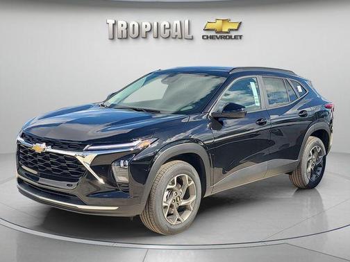 Mosaic Black Metallic 2026 Chevrolet Trax LT