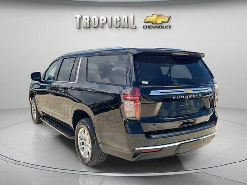 Black 2024 Chevrolet Suburban LT