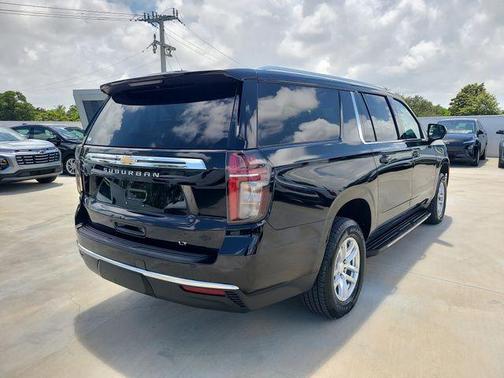 Black 2024 Chevrolet Suburban LT