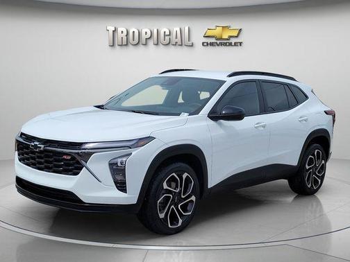 Summit White 2025 Chevrolet Trax 2RS