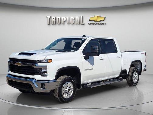 Summit White 2025 Chevrolet Silverado 2500 LT