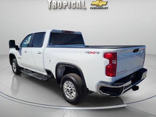 Summit White 2025 Chevrolet Silverado 2500 LT