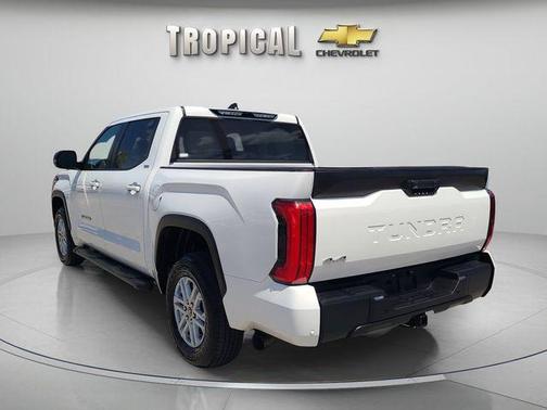 Ice 2024 Toyota Tundra SR5