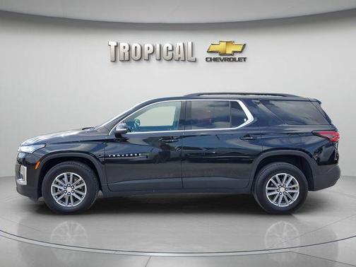 Mosaic Black Metallic 2023 Chevrolet Traverse LT Leather