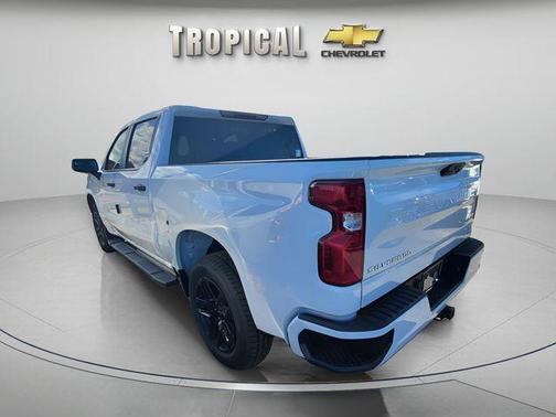 Summit White 2026 Chevrolet Silverado 1500 Custom