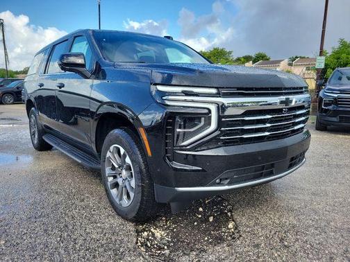 Black 2026 Chevrolet Suburban LT