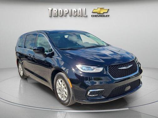 Diamond Black 2024 Chrysler Pacifica Touring-L