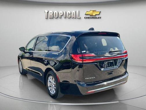 Diamond Black 2024 Chrysler Pacifica Touring-L