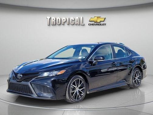 Black 2023 Toyota Camry SE