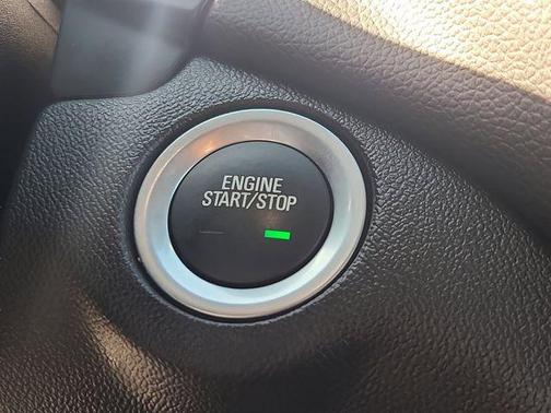 Sterling Gray Metallic 2024 Chevrolet Equinox LT