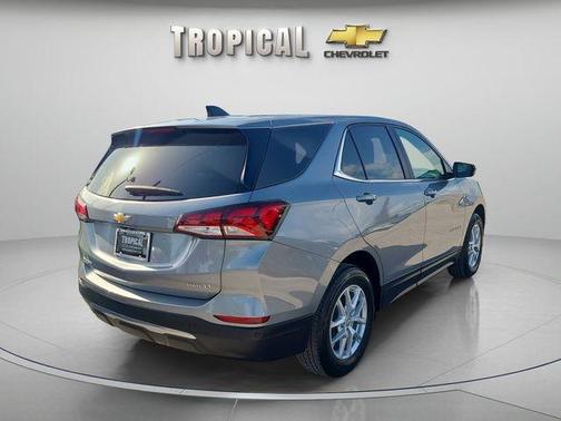 Sterling Gray Metallic 2024 Chevrolet Equinox LT