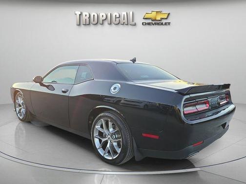 Pitch Black Clearcoat 2022 Dodge Challenger GT