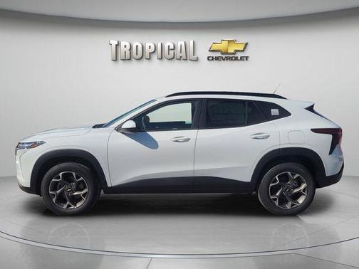 Summit White 2026 Chevrolet Trax LT