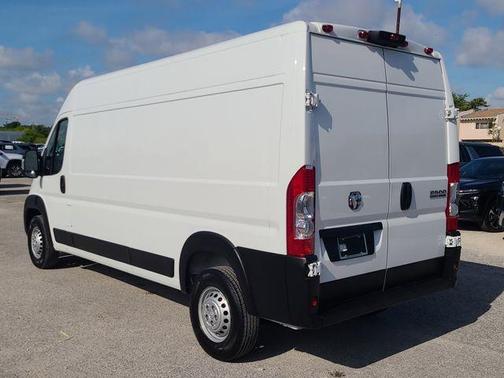 Bright White Clearcoat 2025 RAM ProMaster 2500 High Roof