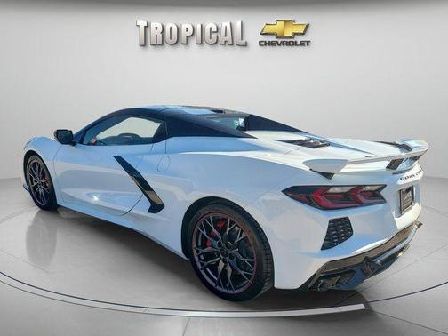 Arctic White 2026 Chevrolet Corvette Stingray w/3LT