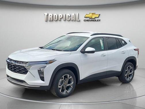 Summit White 2026 Chevrolet Trax LT