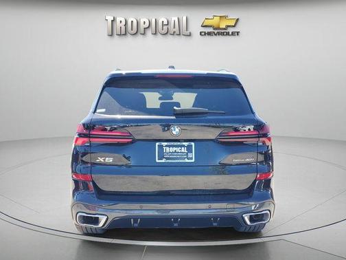 Black Sapphire Metallic 2026 BMW X5 sDrive40i