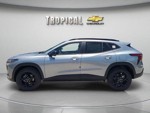 Sterling Gray Metallic 2026 Chevrolet Trax LT