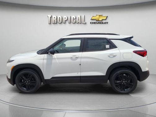 Summit White 2026 Chevrolet Trailblazer LT