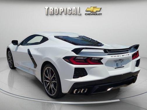 Arctic White 2023 Chevrolet Corvette Stingray w/1LT