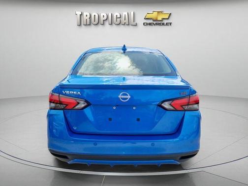 Electric Blue Metallic 2024 Nissan Versa 1.6 SR