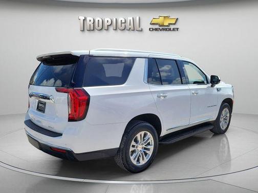 Summit White 2024 GMC Yukon SLT