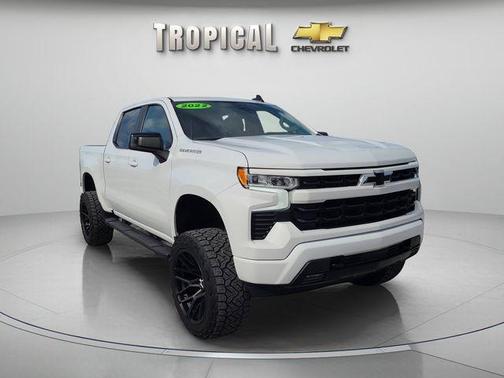 Summit White 2022 Chevrolet Silverado 1500 RST