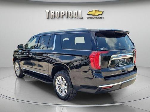 2024 GMC Yukon XL SLT