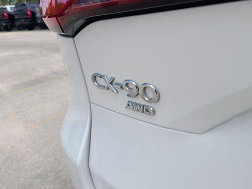 2025 Mazda CX-90 SE