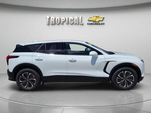 Summit White 2025 Chevrolet Blazer EV LT