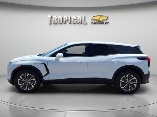 Summit White 2025 Chevrolet Blazer EV LT