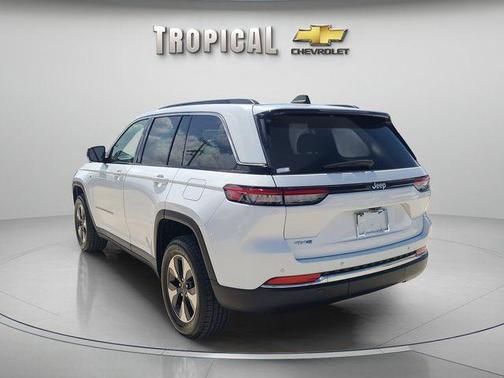 Bright White Clearcoat 2024 Jeep Grand Cherokee 4xe Base