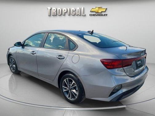 Steel Gray 2024 Kia Forte LXS