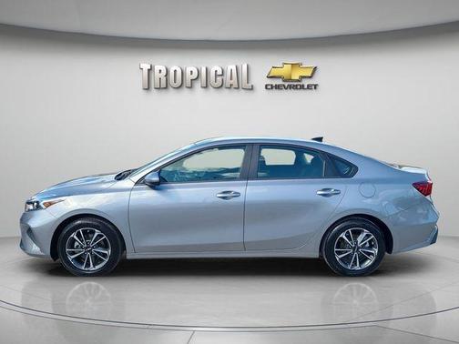 Steel Gray 2024 Kia Forte LXS