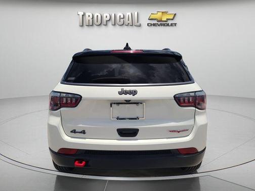 White Clearcoat 2020 Jeep Compass Trailhawk