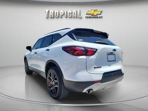 Summit White 2022 Chevrolet Blazer 2LT