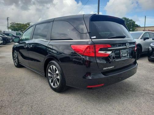 Black 2024 Honda Odyssey EX-L