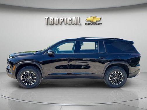Mosaic Black Metallic 2026 Chevrolet Traverse Z71