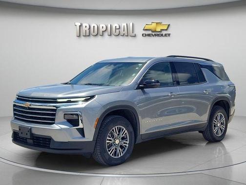 Sterling Gray Metallic 2025 Chevrolet Traverse LT