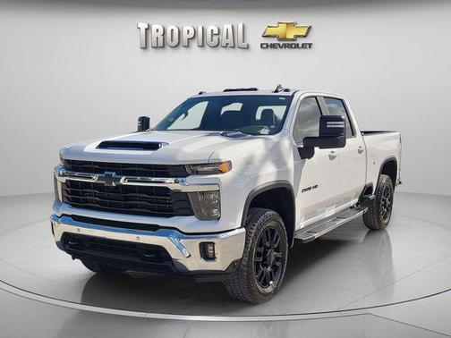 Summit White 2025 Chevrolet Silverado 2500 LT