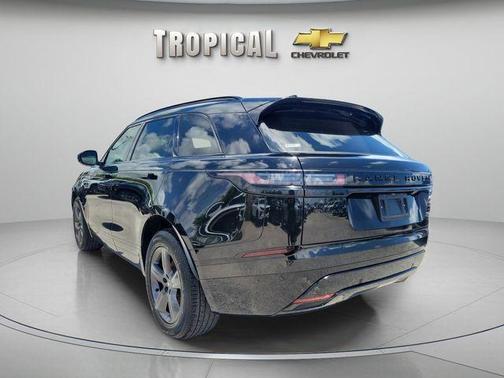 Santorini Black 2025 Land Rover Range Rover Velar P250 Dynamic SE