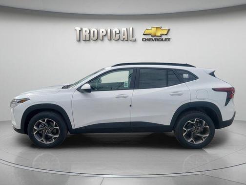 Summit White 2026 Chevrolet Trax LT